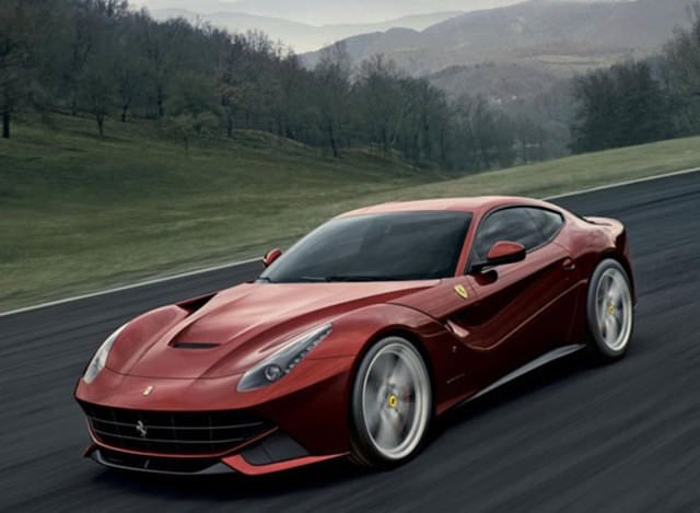 Yıldız futbolcuların milyonluk oyuncakları