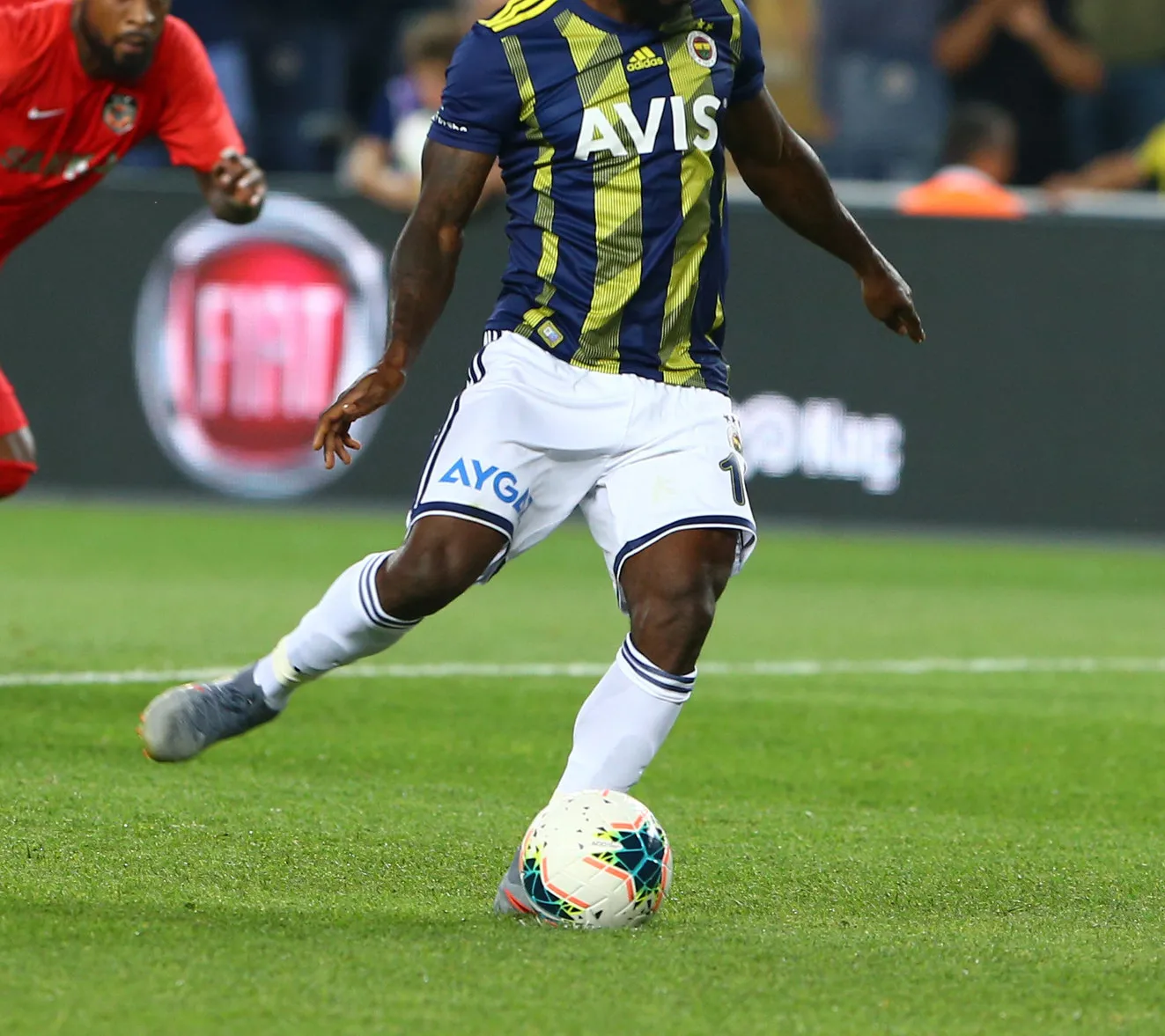 Fenerbahçe'de Moses ile yollar ayrıldı