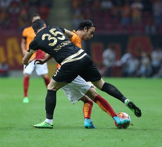 Rakip Osmanlı olunca sosyal medya yıkıldı