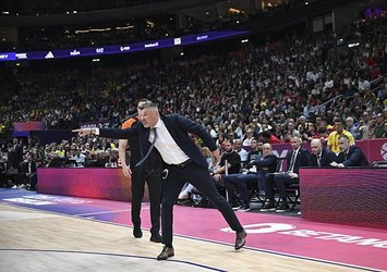 Jasikevicius: Yeniden ayağa kalkmamız lazım