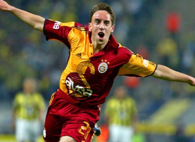 Fenerbahçe - Galatasaray derbilerinin en özel kareleri
