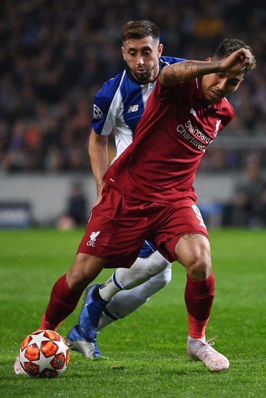 Liverpool zorlanmadan yarı finalde