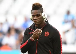 Janssen yerine Balotelli