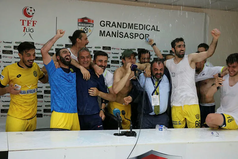 İsmail Kartal: Hak ettiğimiz yerdeyiz - 1