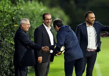 Aziz Yıldırım'dan takıma moral ziyareti!