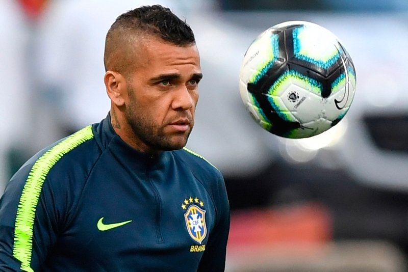 Dani Alves Bombasi Fenerbahce Aspor