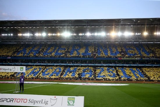 Fenerbahçe’den Galatasaray’a derbi sürprizi!
