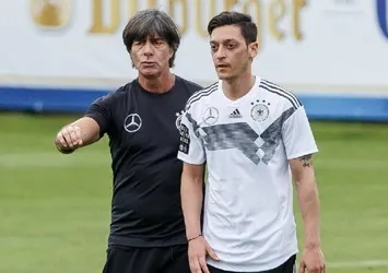 Arsenal'den Löw'e 'Mesut yasağı'