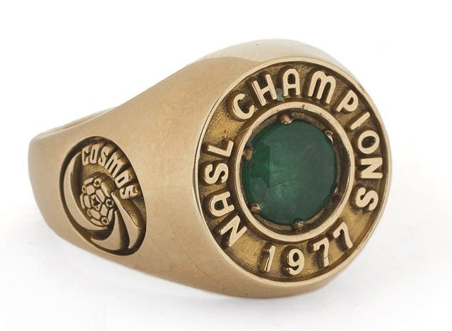 Pele’nin eşyaları açık artırmaya çıkarılıyor!