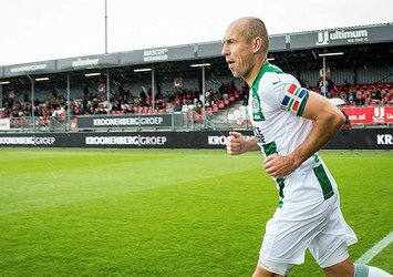 Arjen Robben sahalara döndü