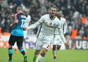 Avrupa Cenk Tosun'un peşinde! Derbiye geliyorlar...