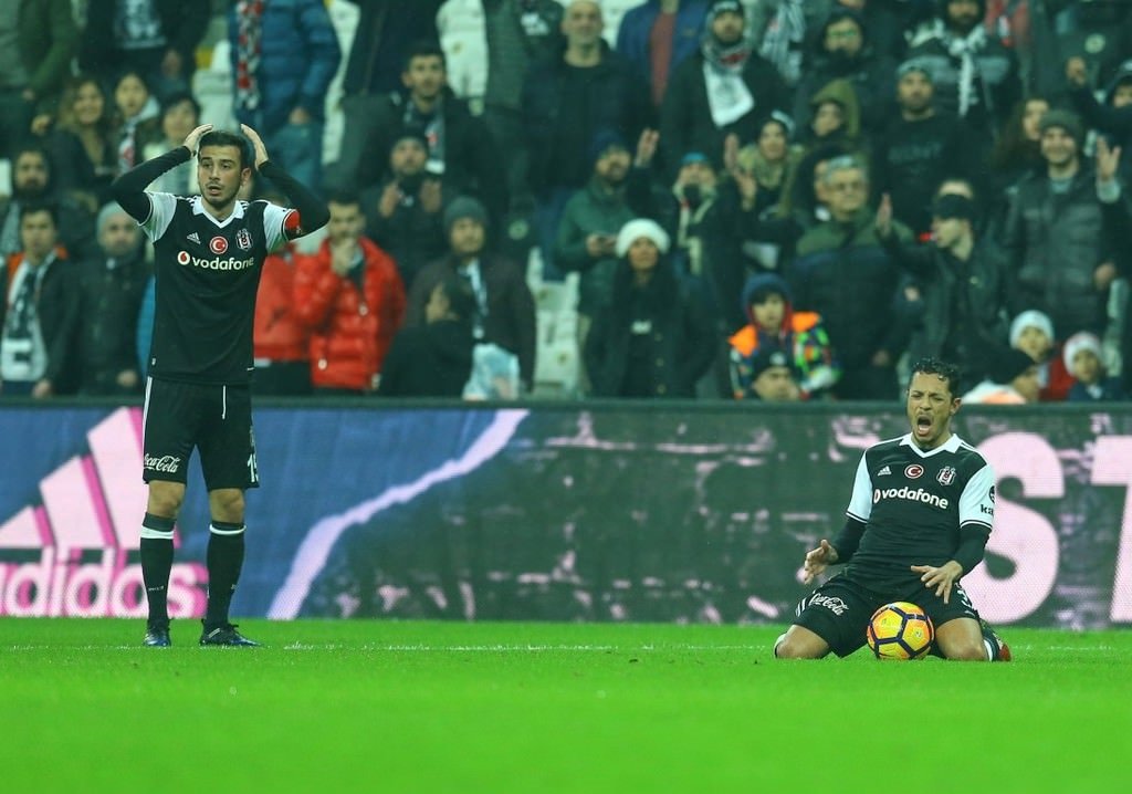 Beşiktaş-Kayserispor karşılaşmasından kareler