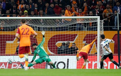 Galatasaray Beşiktaş derbisinde attığı gol ofsayt mı? İşte VAR çizgisi