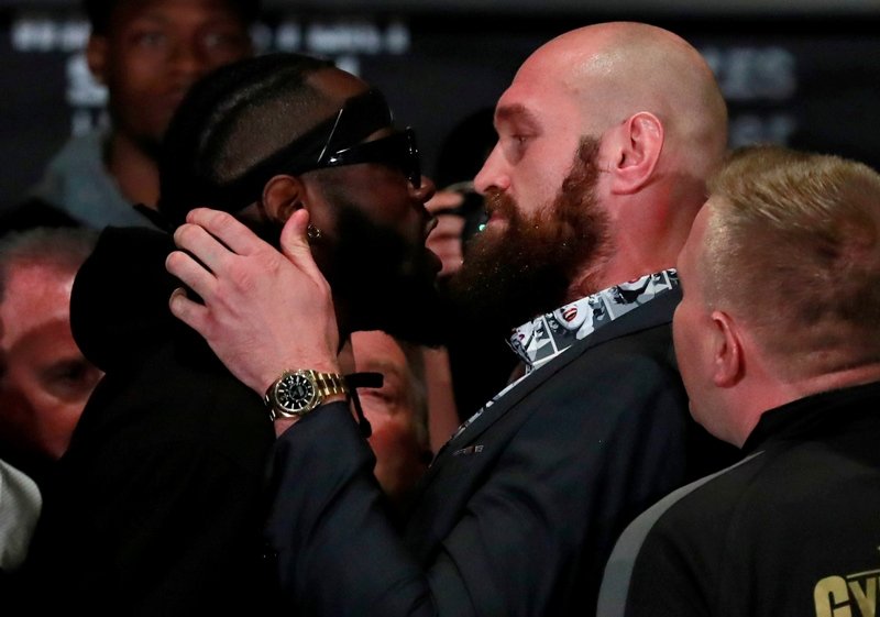 Fury ve Wilder arasında gergin anlar!