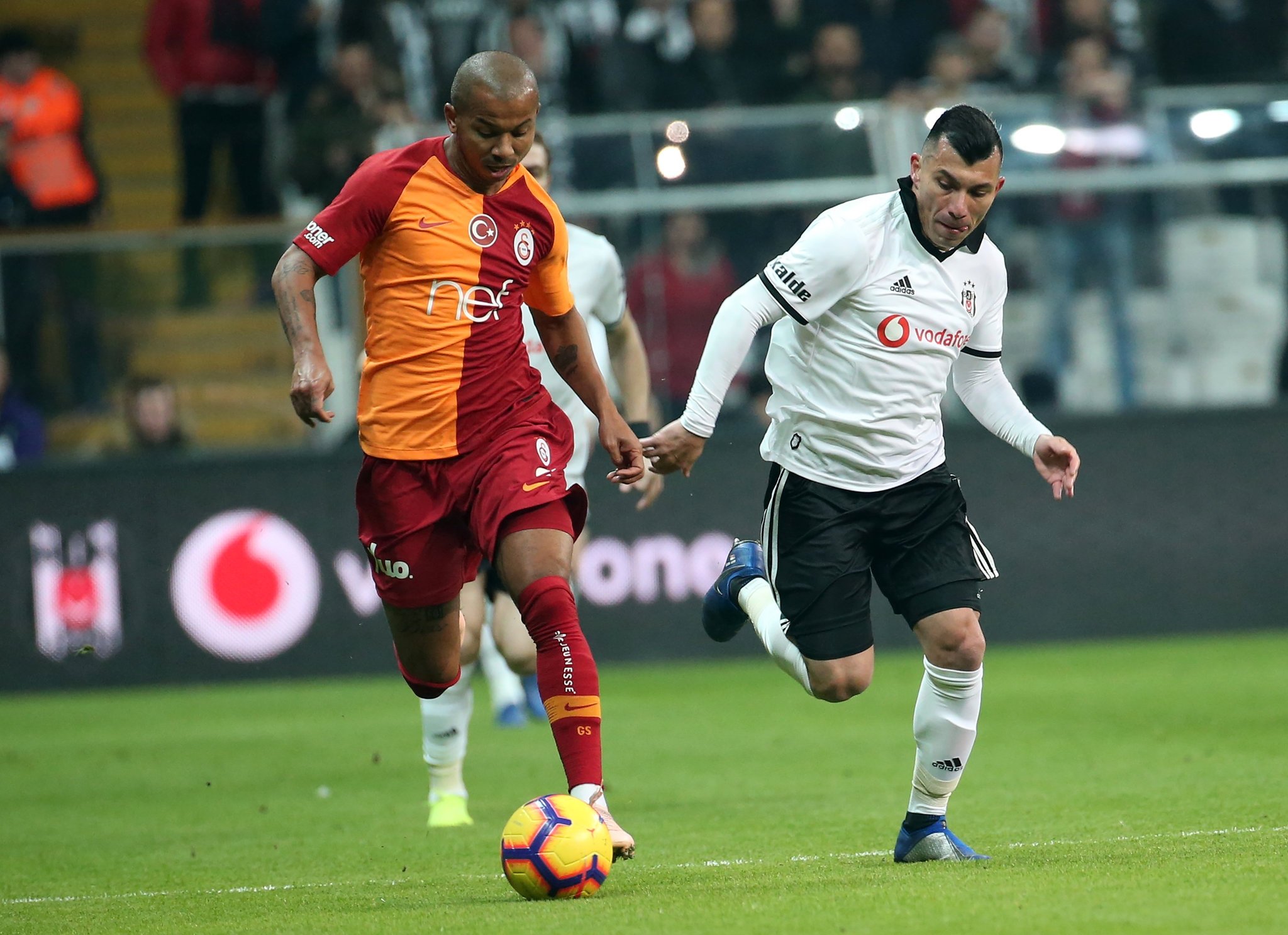 Beşiktaş’a Gary Medel piyangosu!