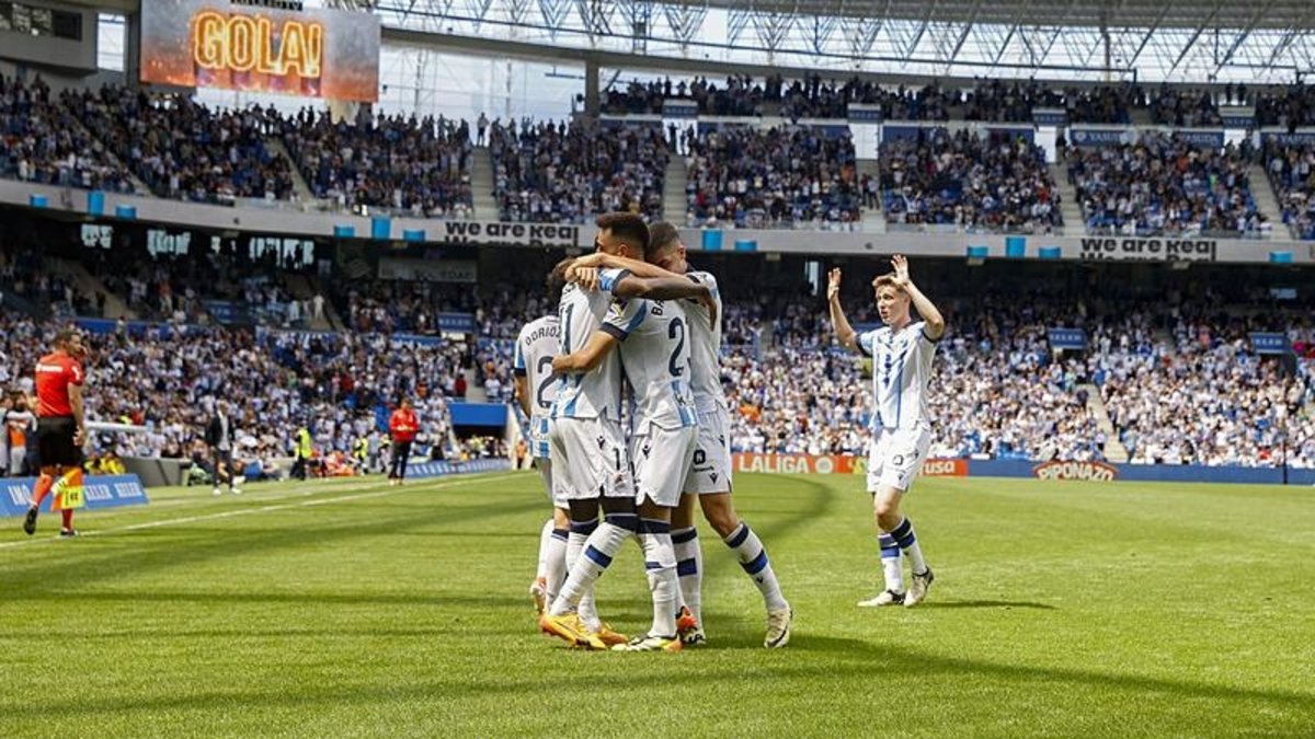 Real Sociedad 2-0 Las Palmas (MAÇ SONUCU-ÖZET) | Sociedad 3 maç sonra kazandı!