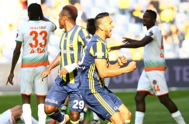 Rıdvan Dilmen: F.Bahçe’nin şampiyonluk şansı yok