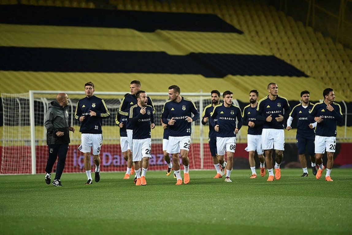 Fenerbahçe hükmen finalde