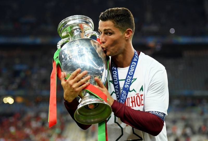 Ronaldo neden dövme yaptırmıyor?