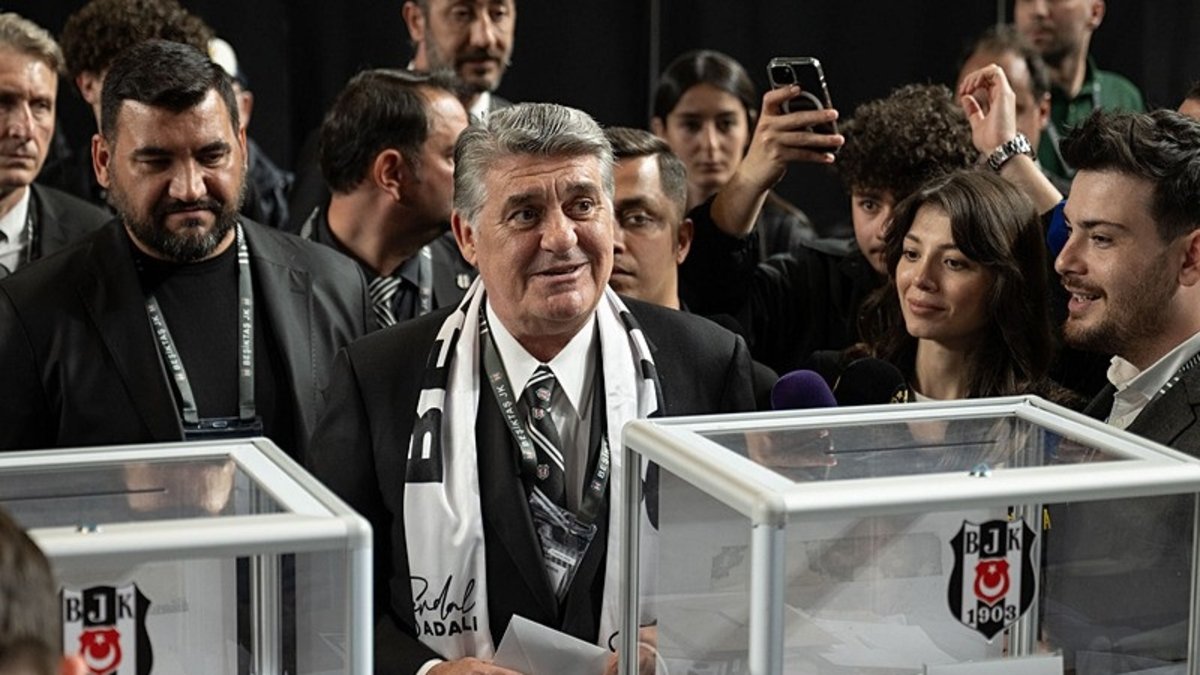Serdal Adalı yeniden Beşiktaş Başkanı seçildi