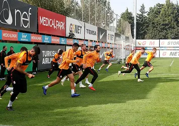 Galatasaray'da derbi hazırlıkları sürüyor