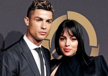 Georgina Rodriguez'den Ronaldo'ya pahalı hediye!