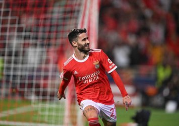 G.Saray'dan Rafa Silva'ya yeni teklif!