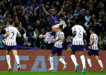 Liverpool Toulouse'a boyun eğdi!