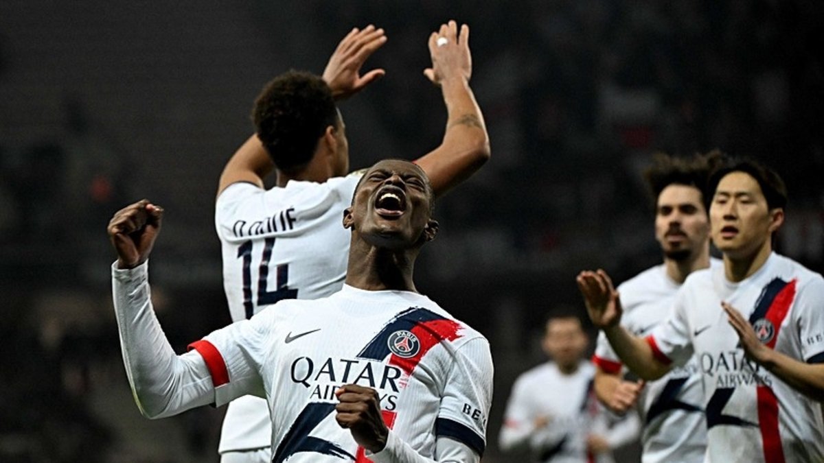 PSG'den deplasmanda gövde gösterisi!