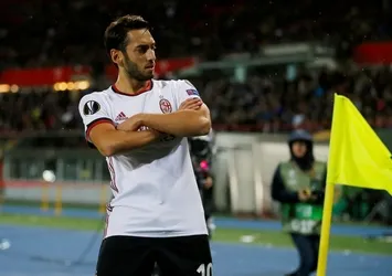 Çalhanoğlu yıldızlaştı, Milan coştu