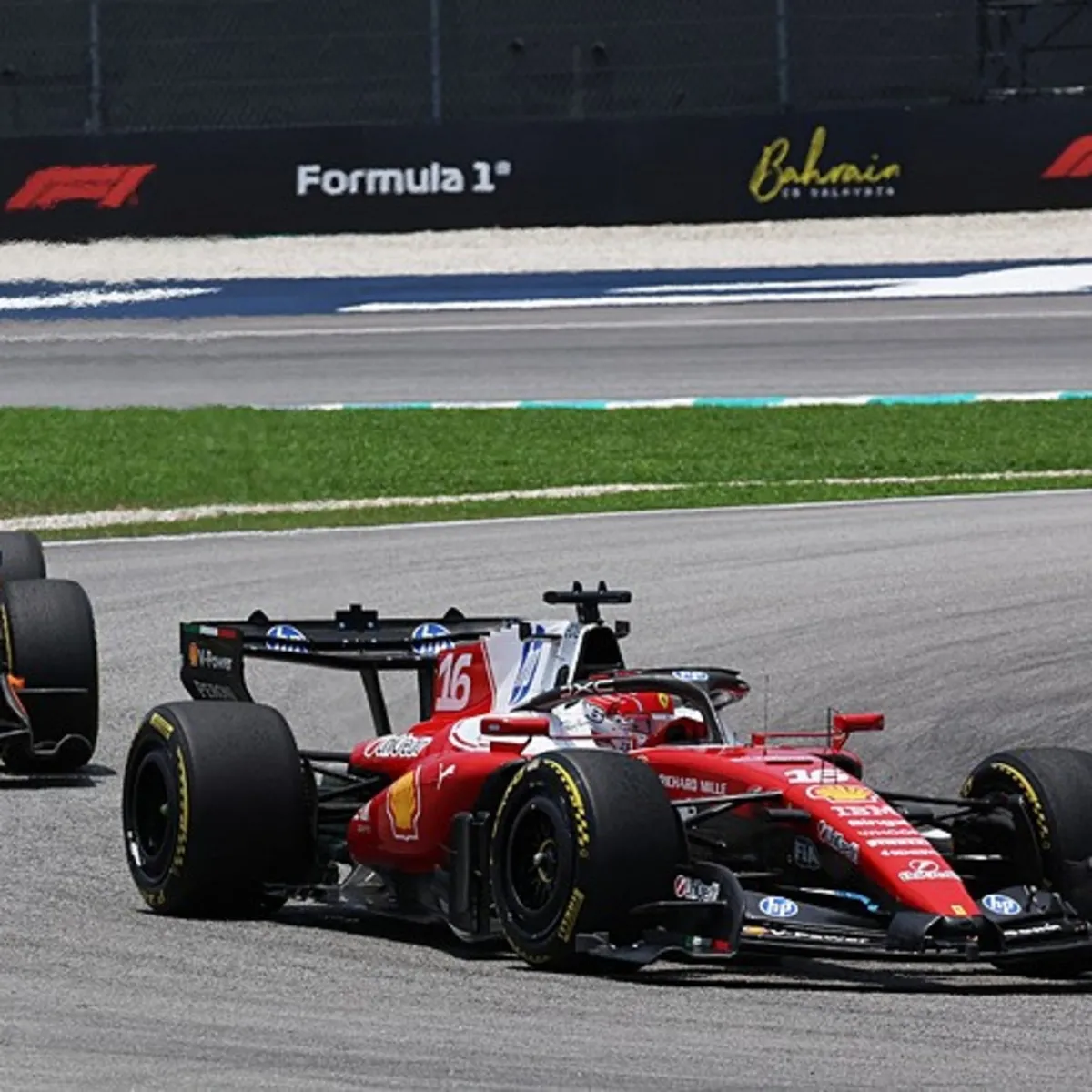 Formula 1 takvimi bu hafta sonu Bahreyn Grand Prix'sine geçiyor