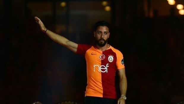 Galatasaray şokta! Teklifi kabul etti...