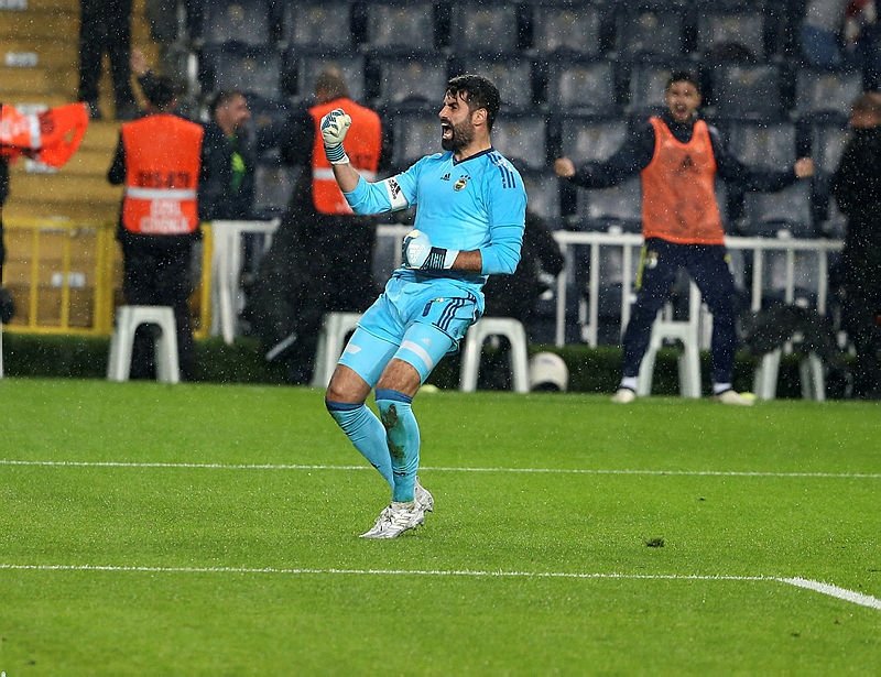 Volkan’ın hareketi maça damga vurdu