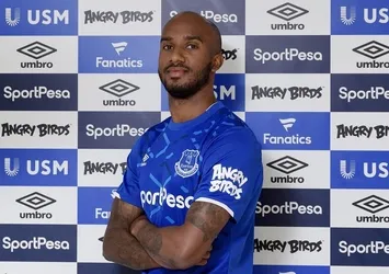Everton Fabian Delph'i transfer etti