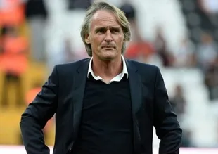 Galatasaray'da Riekerink'in görevine son verildi