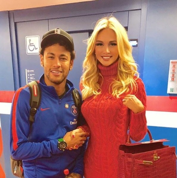 2018 Dünya Kupası Elçisi Victoria Lopyreva’dan Galatasaray mesajı