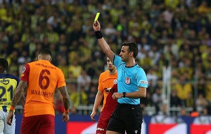 Fenerbahçe-Galatasaray derbilerinde kartlar havada uçuşuyor!