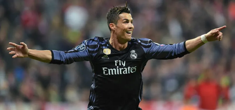 Ronaldo 100 gol barajına ulaştığı için çok mutlu