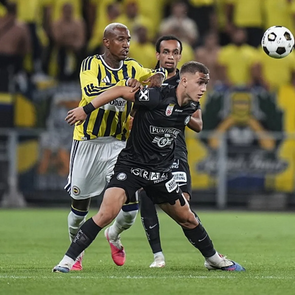 Fenerbahçe'nin Penaltısı Tartışma Yarattı! Talisca'nın Düşüşü Maça Damga Vurdu
