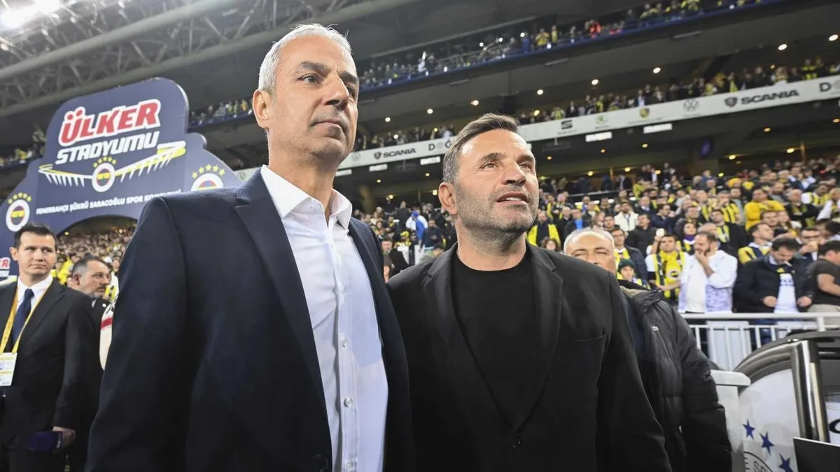 Galatasaray'dan Fenerbahçe'ye yılın transfer çalımı! Menajeriyle ön görüşme yapıldı