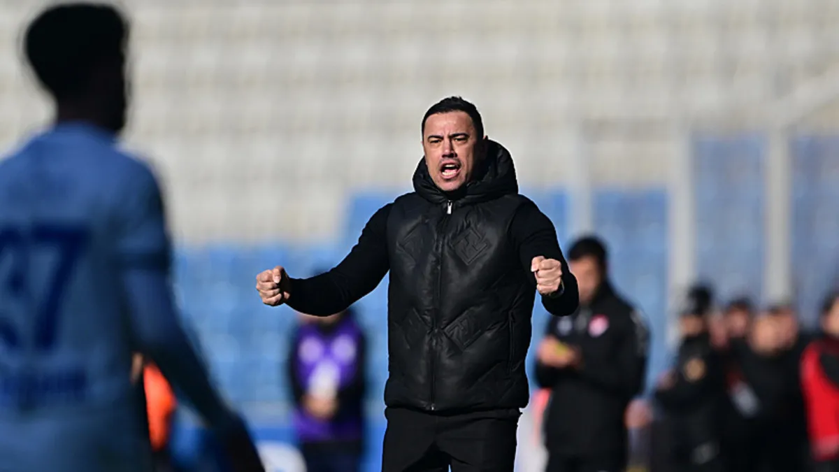 Çağdaş Atan: Çok önemli bir maç kazandık!