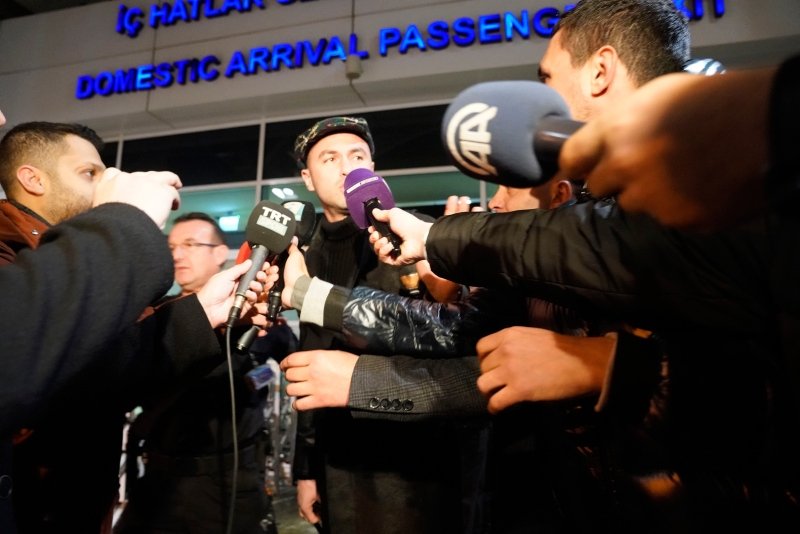 Burak Yılmaz Antalya’ya geldi