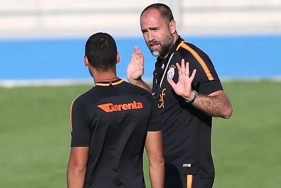 Galatasaray'da flaş talep! 6 transfer daha...