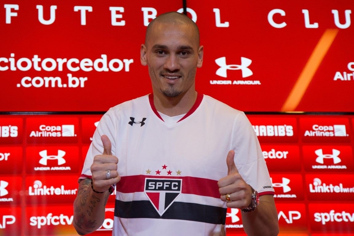 Galatasaray’dan Maicon bombası