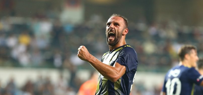 Fenerbahçeli Vedat Muriç kendini oyuna verdi! Acayip sarıyor