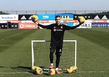 Dualarım şehitlere