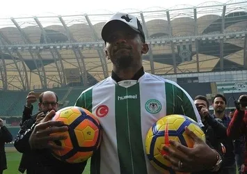 "Eto'o 28 gol atsın..."
