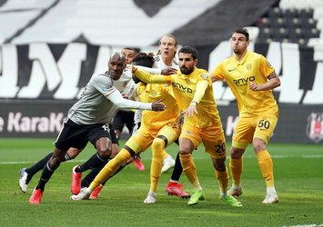İşte tartışma yaratan o müdahale! Golden önce faul beklentisi