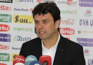 Akhisar Belediyespor'da Cihat Arslan'la yollar ayrıldı