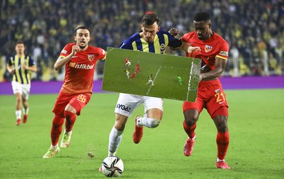 Fenerbahçe Kayserispor maçında bir penaltı kararı daha! Ramazan Civelek ve Berisha...